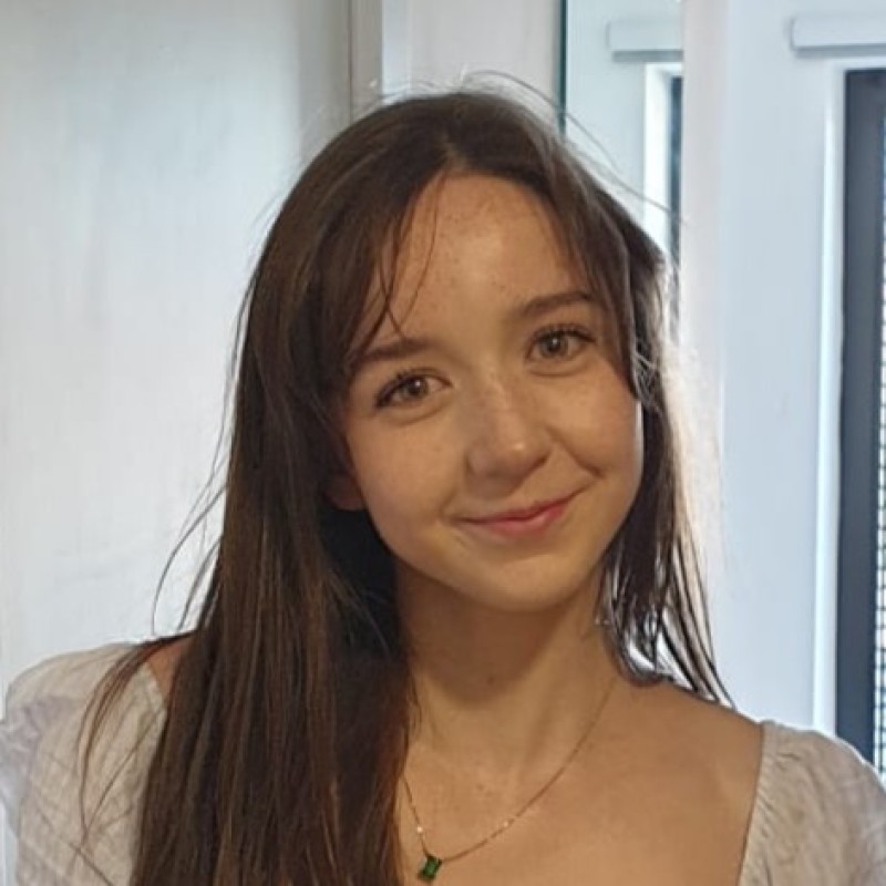 Mia photo